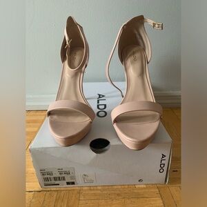 ALDO Madalene Platform Heels: Size 9